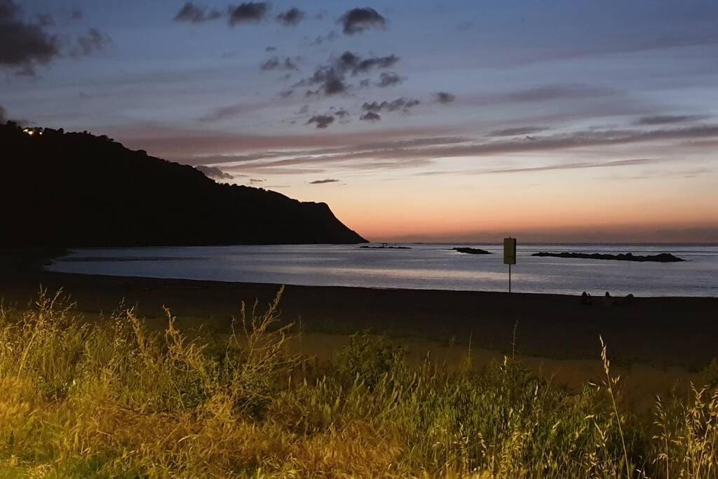 Pesaro Appartamento Mare Vacanze/Lavoro Exterior foto